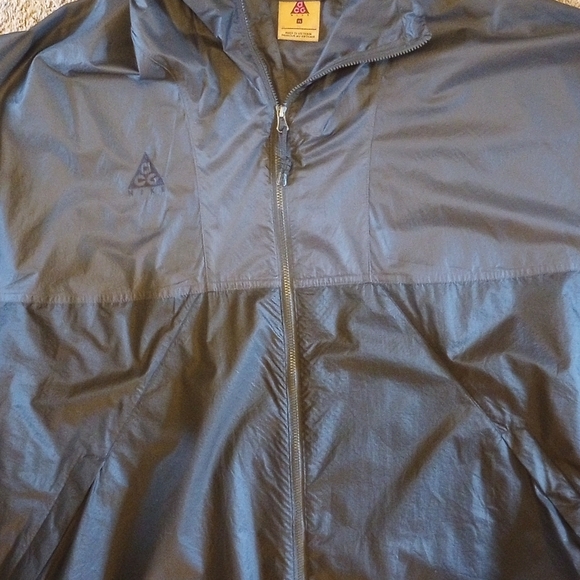 NIKE ACG WINDBREAKER XL - Picture 5 of 7